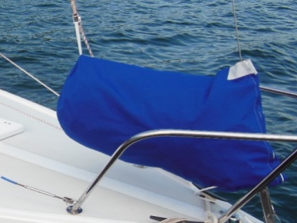 Foredeck sail bag solution